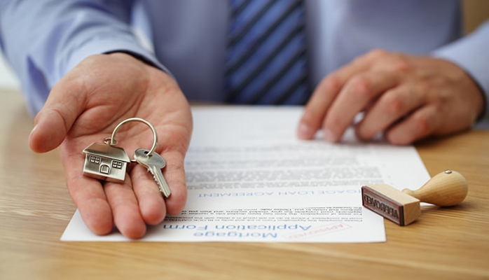 Le déplafonnement du loyer s’applique en cas de tacite prolongation d’un bail de 9 ans ! Le déplafonnement du loyer s’applique en cas de tacite prolongation d’un bail de 9 ans !